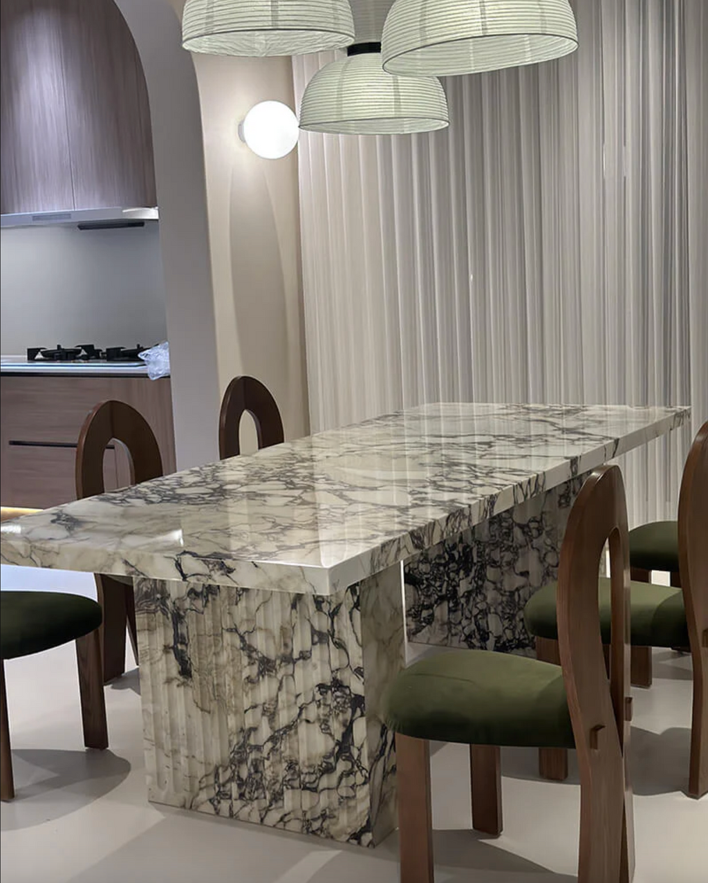 Eros - Calacatta Marble Dining Table
